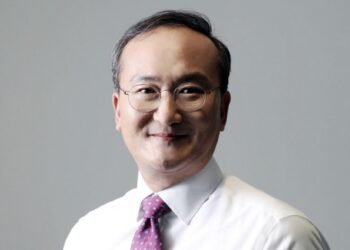 Seok-Hee Lee